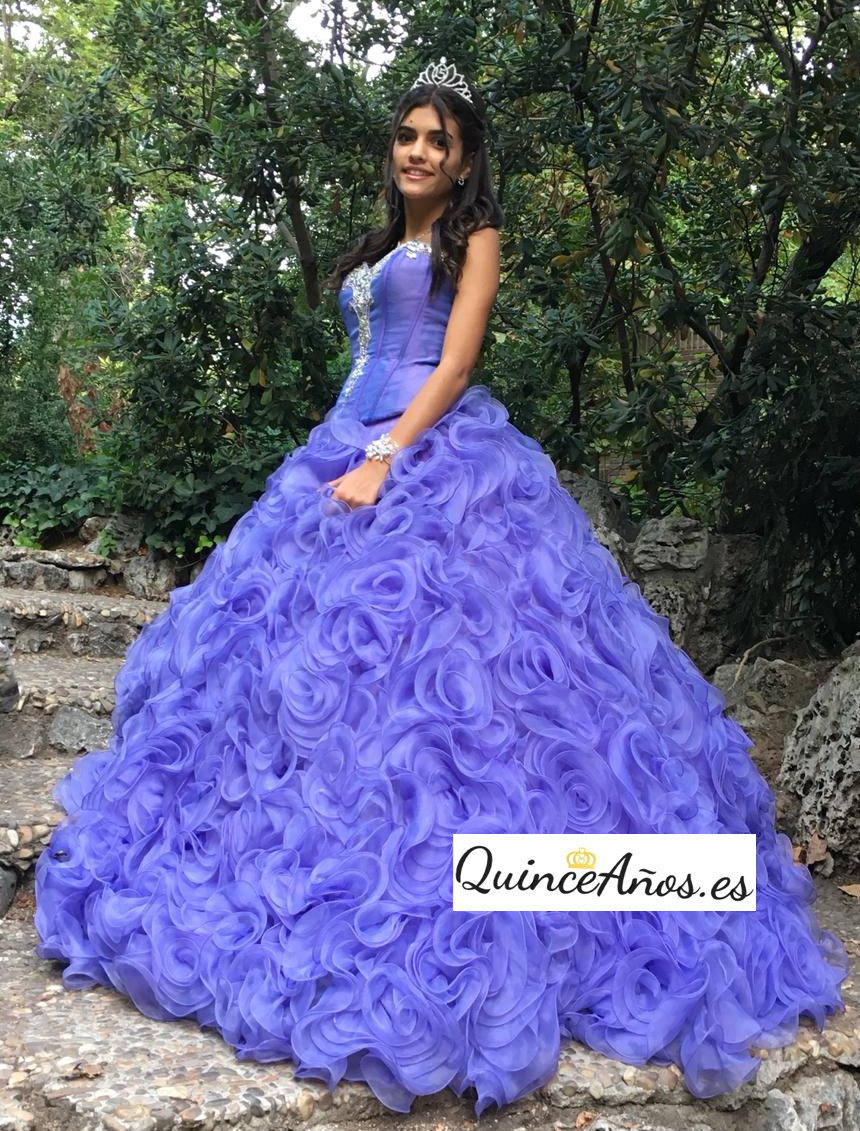 Vestido Lila de Princesa con Corsé y Chaleco - 15 Años